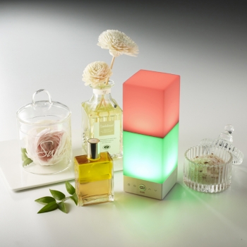 Onia® LED colored light lamp makes mood